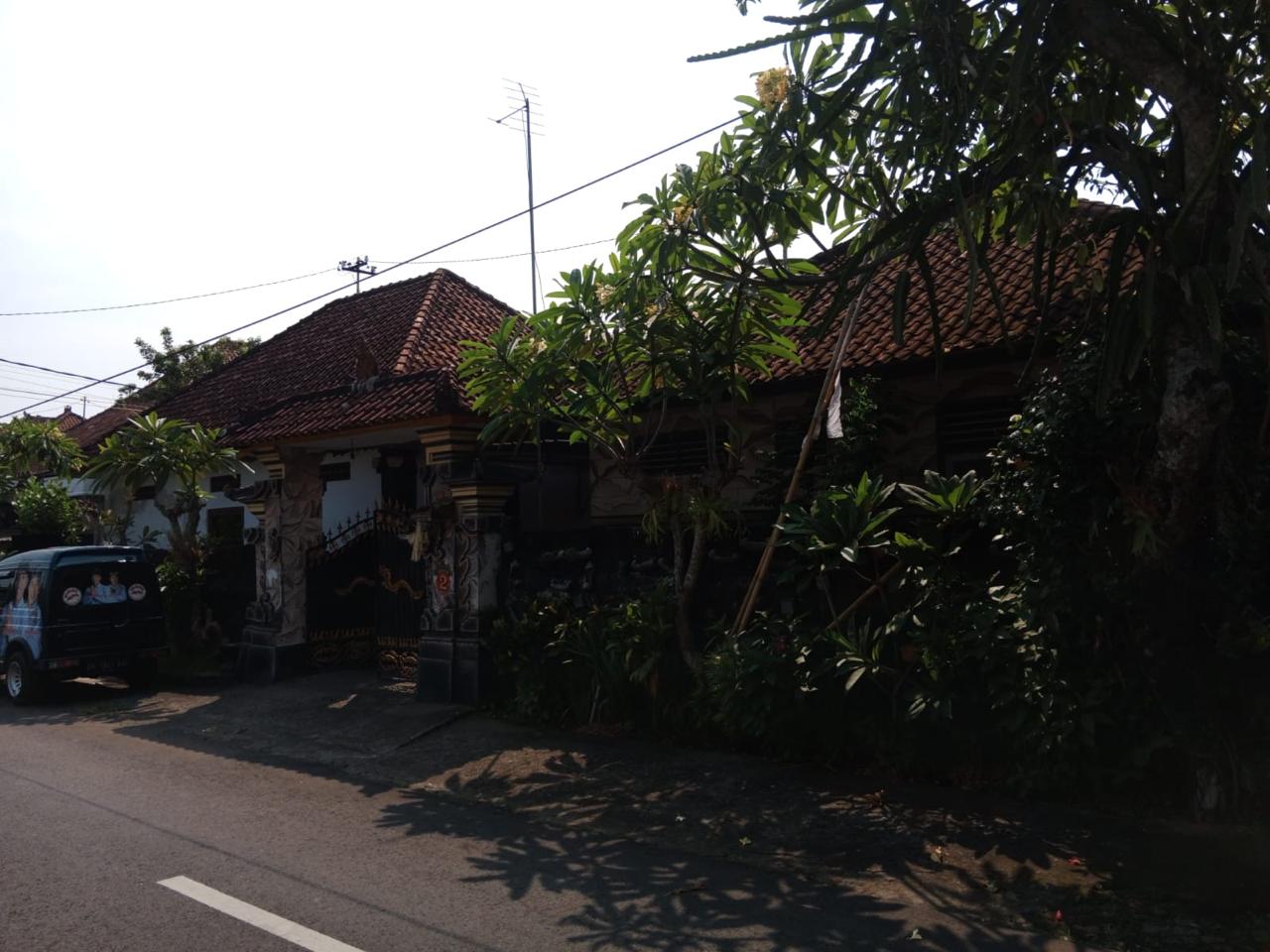 Lelang Rumah luas 8,2 are di Delod Peken, Tabanan, Tabanan — foto 4