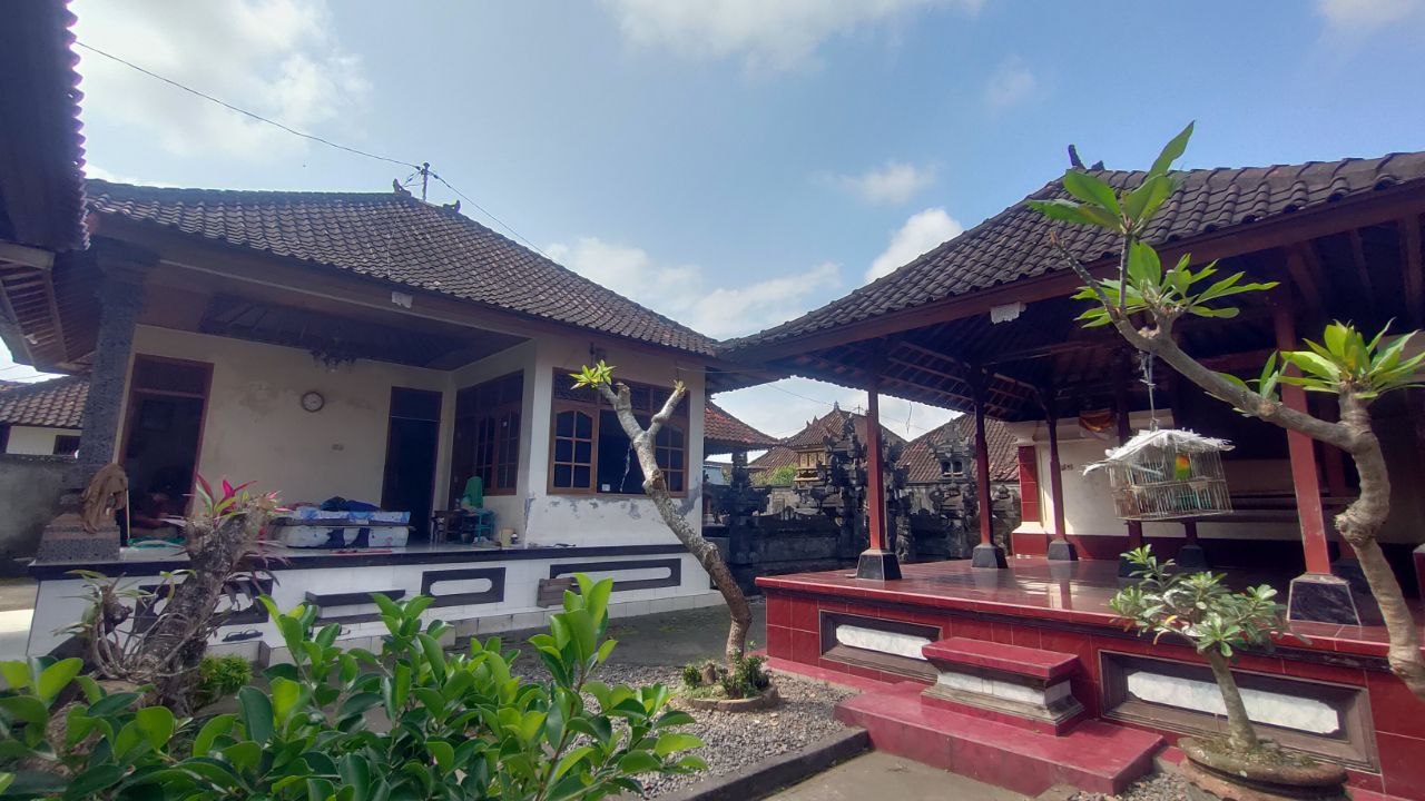 Lelang Rumah luas 9,5 are di Bona, Blahbatuh, Gianyar — foto 9