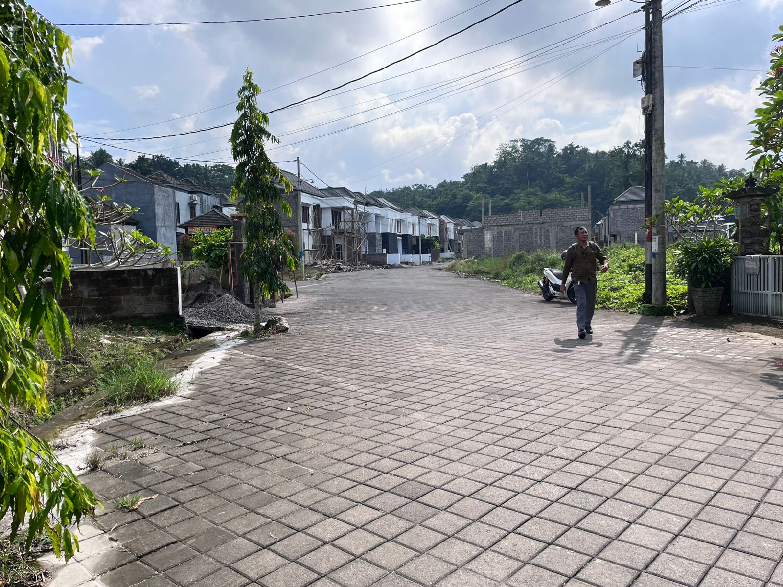 Lelang Rumah luas 0,5 are di Batu Aji, Kerambitan, Tabanan — foto 2