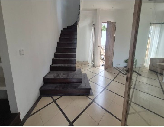 Lelang Rumah luas 28 are di Kerobokan Kelod, Kuta Utara, Badung — foto 8