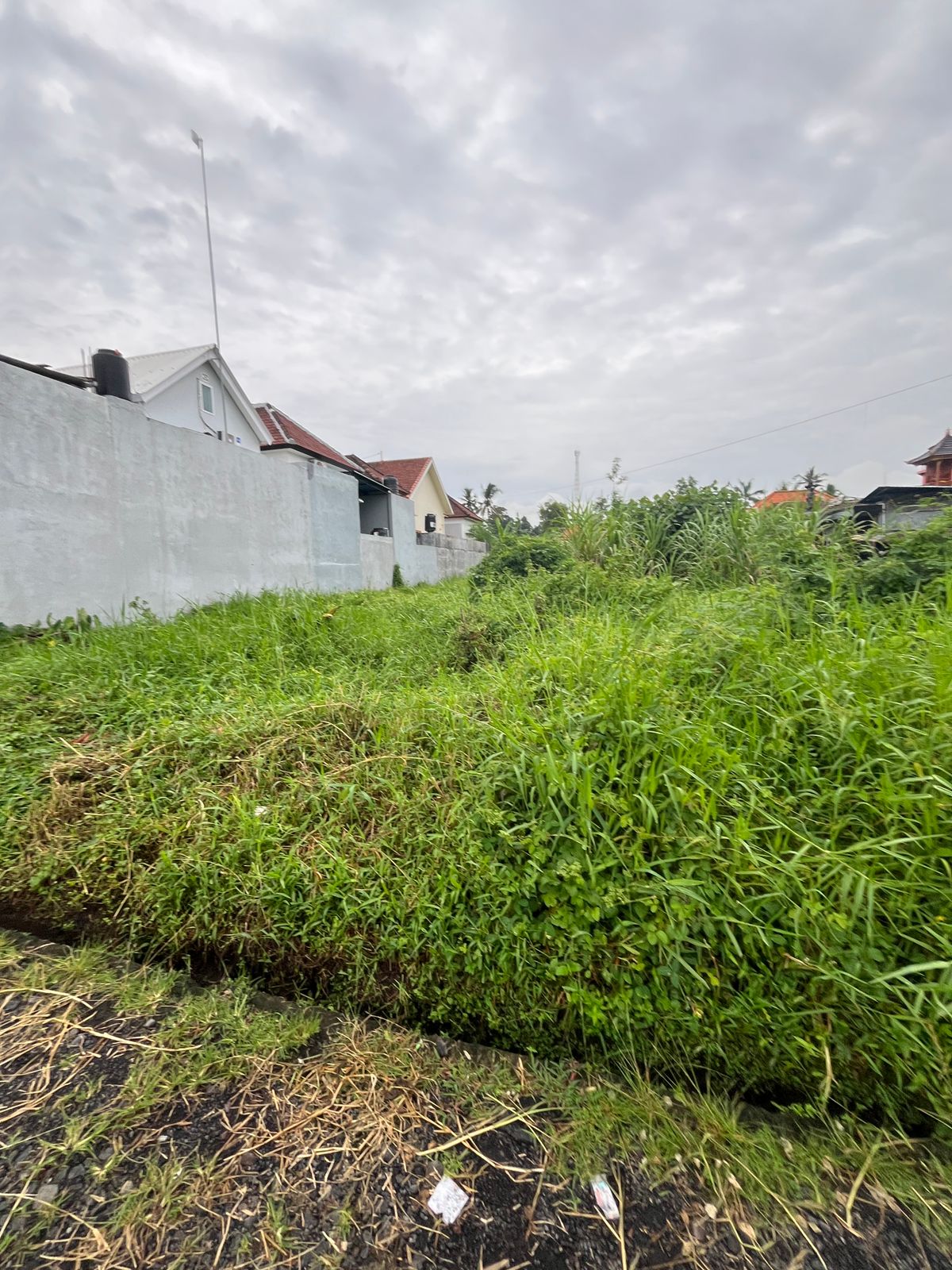 Tanah 2 are di Bakbakan, Belakang Kutus-kutus